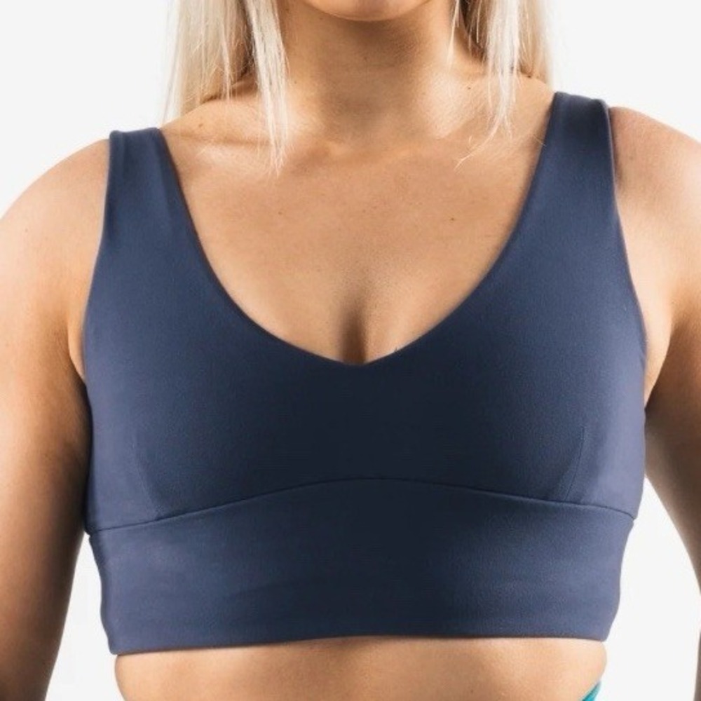 NWT!! Alphalete CELESTE BRA A/B CUP Tenacity Deep‎ V Bra | Size XS